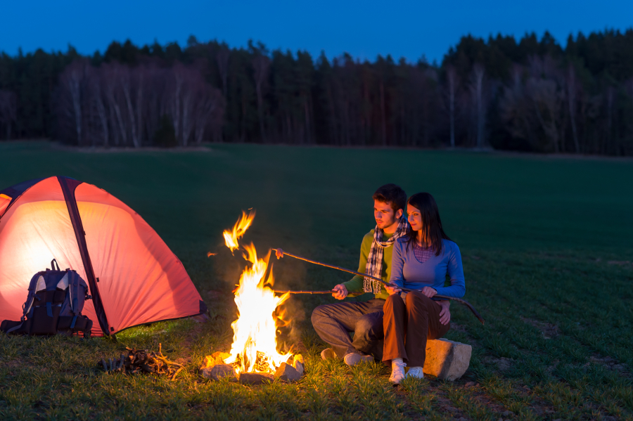 couple en meilleur camping Auvergne